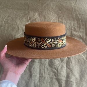 Gigi pip brown boater hat with added hat band